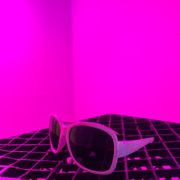 Colored Shades - Picture 3 of 9